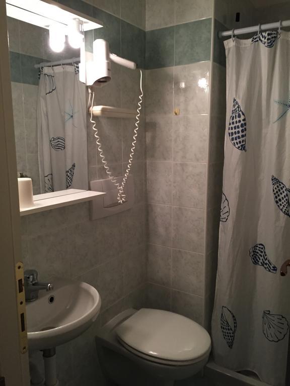 Hotel Plinio Lenno Szoba fotó